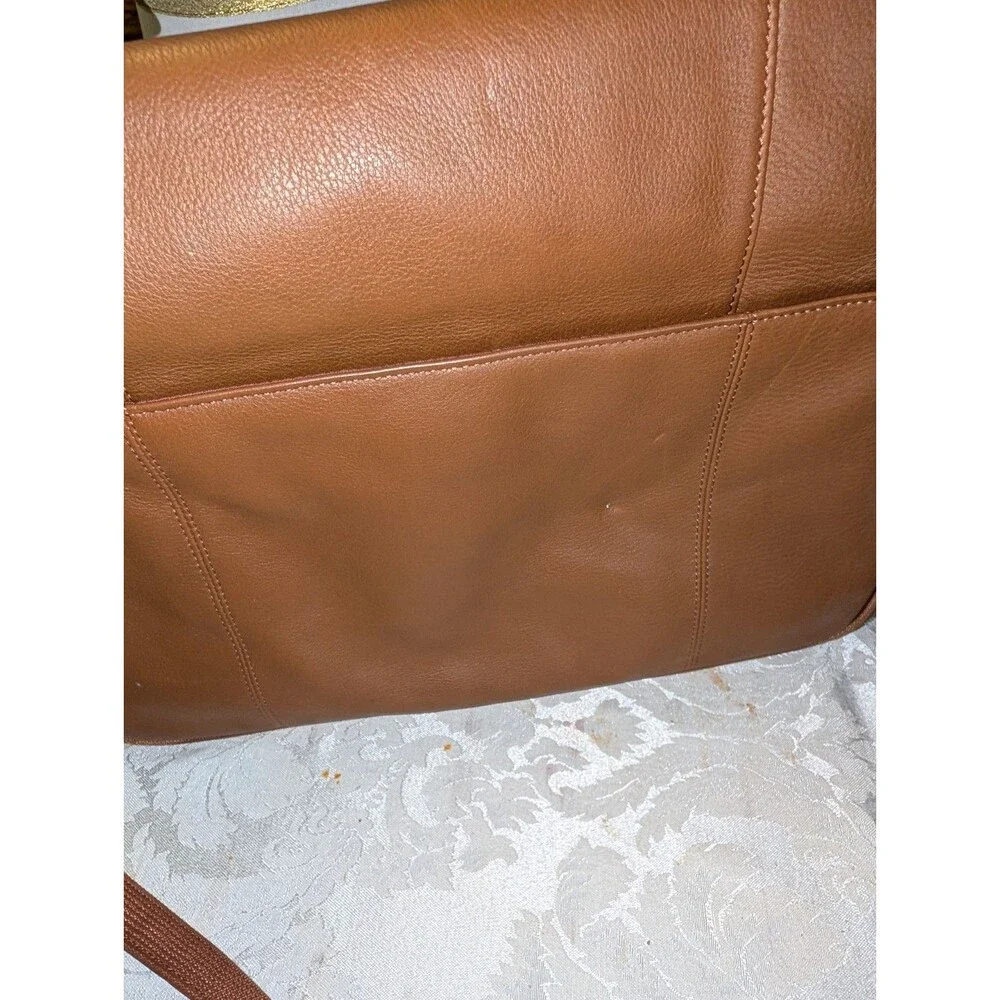 Wilson Leather Brown Messenger/Laptop Bag Buckle Zip Top Handle Outer Pockets